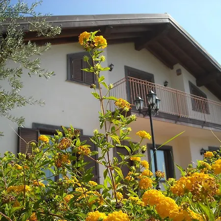 Aurora Dell'etna 住宿加早餐酒店 3*