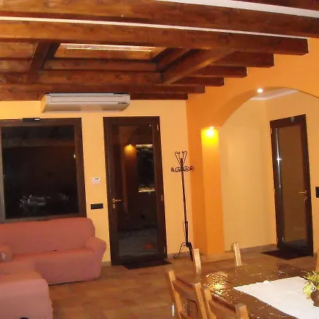 Aurora Dell'etna 住宿加早餐酒店 扎费拉纳-埃特内阿